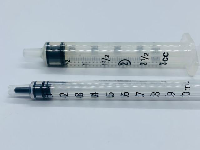 Luer-lock Tip Syringe with Needle, 10 to 12cc, 20ga x 1in, Yellow Hub